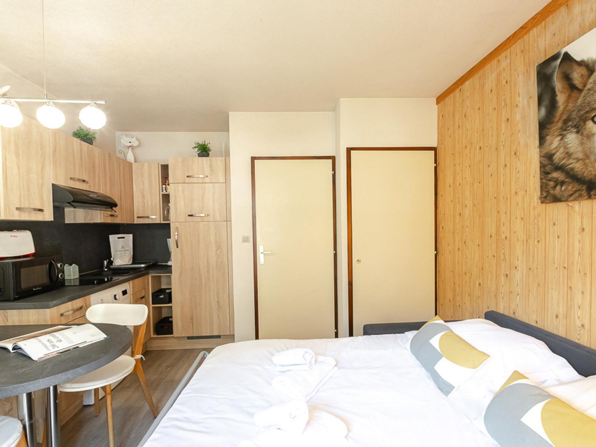 : Charmant, Balcon Vue Mont-blanc, Parking, Wifi, Animaux Acceptes - Fr-1-343-221 Apartamento *