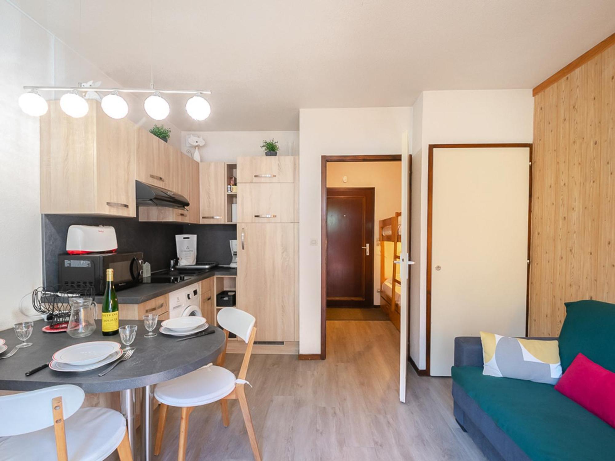 : Charmant, Balcon Vue Mont-blanc, Parking, Wifi, Animaux Acceptes - Fr-1-343-221 Apartamento *